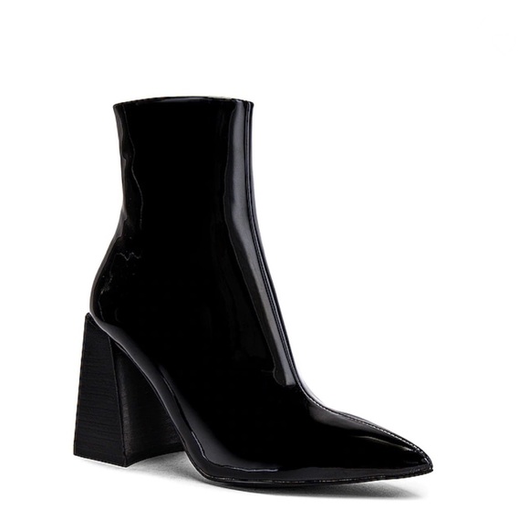 Steve Madden Shoes - Steve Madden Envied Bootie - Size 7